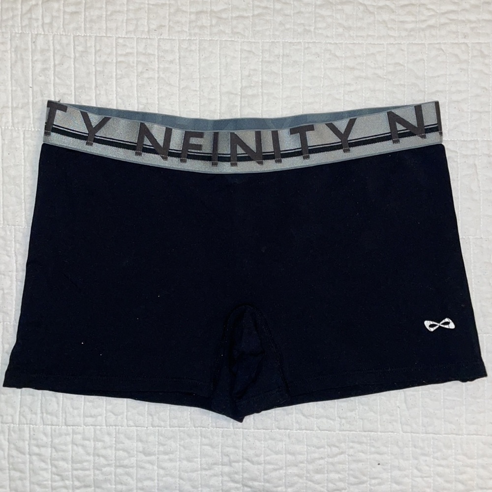 Nfinity flex short large black great condition